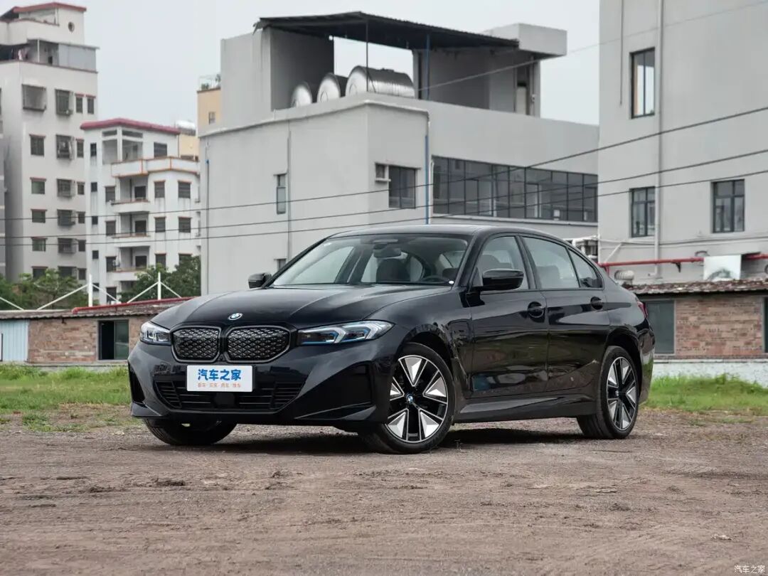800V高压架构,环抱式座舱,续航最高900km,坐等价格! 800V高压架构,环抱式座舱,续航最高900km,坐等价格!