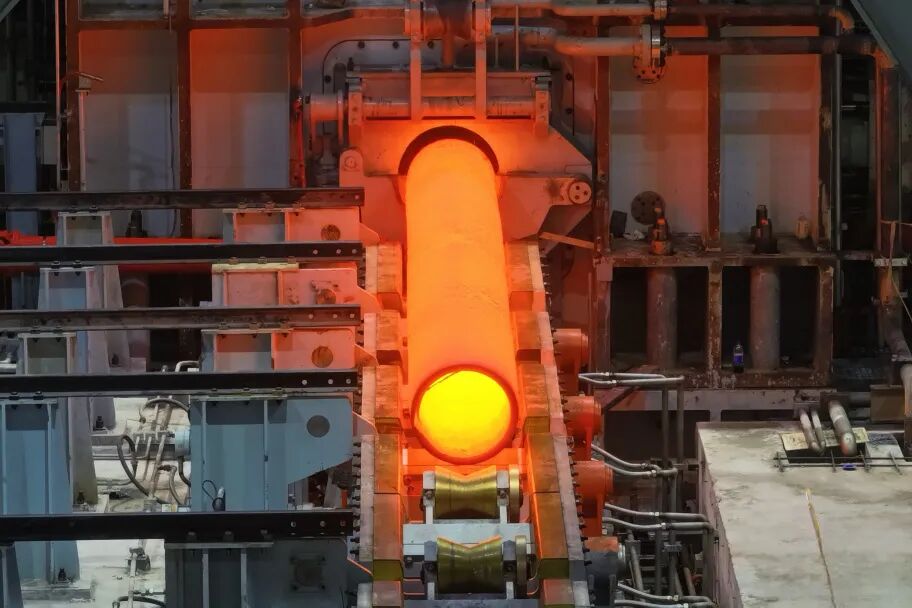 特大口径无缝钢管热连轧线在衡钢热试成功,达涅利核心技术集群立下标杆 特大口径无缝钢管热连轧线在衡钢热试成功,达涅利核心技术集群立下标杆